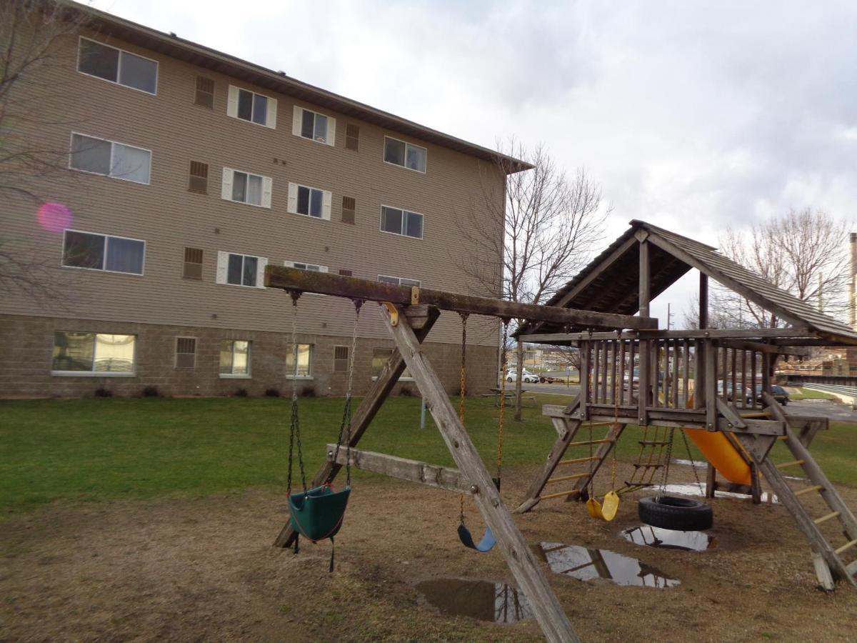 Riverview Suites Apartments Rochester Buitenkant foto